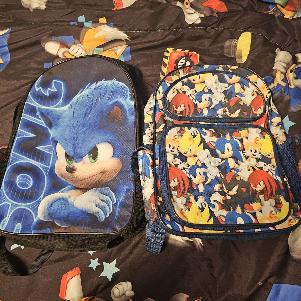 Sonic the hedgehog Backpacks (2)